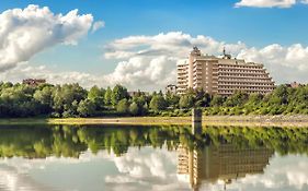 Resort Hotel Karpaty  4*